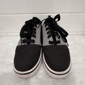 Heelys Black and Gray Youth Sneakers Size 3